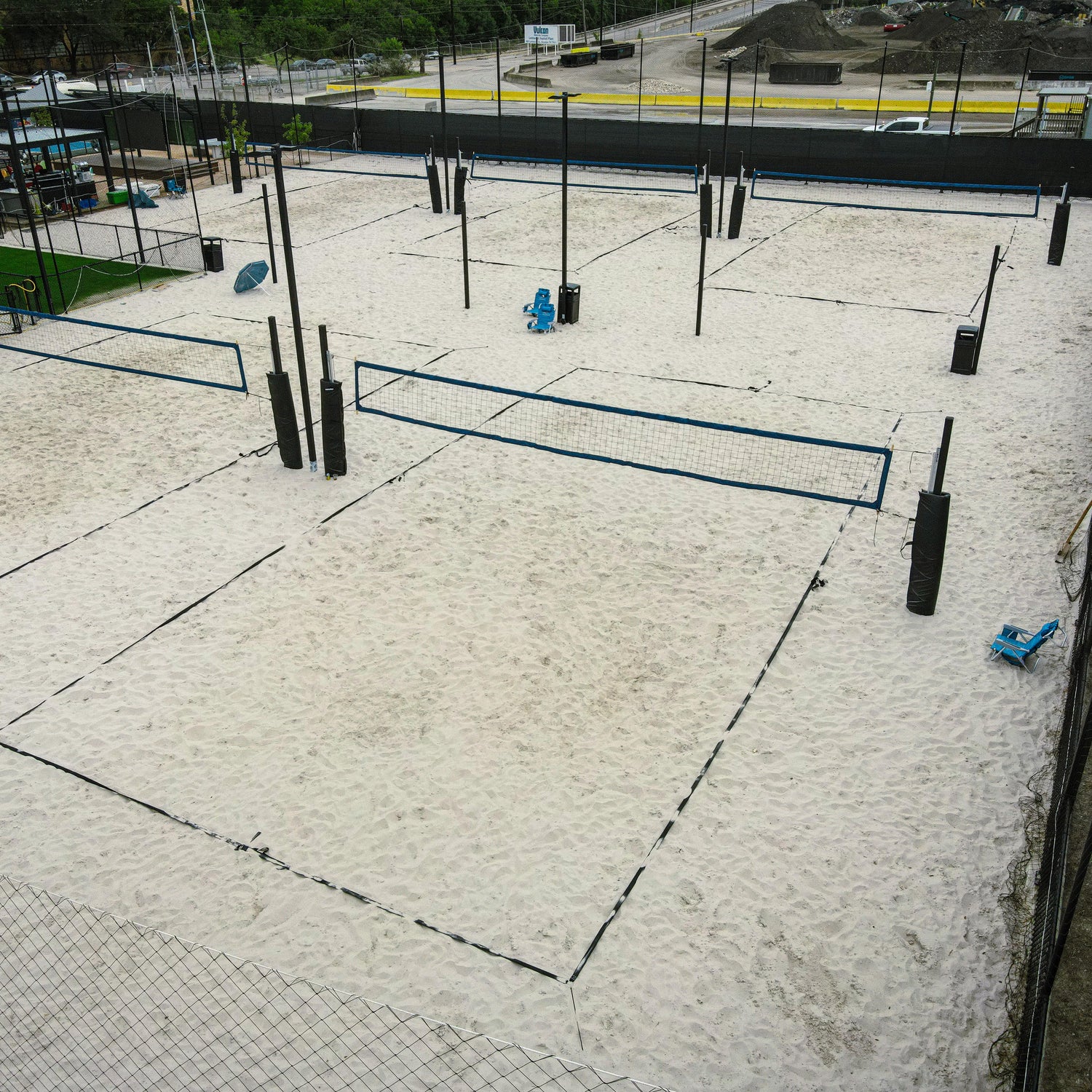 Houston, TX: Volleyball Ladder League at Bumpy Pickle | Summer 2026