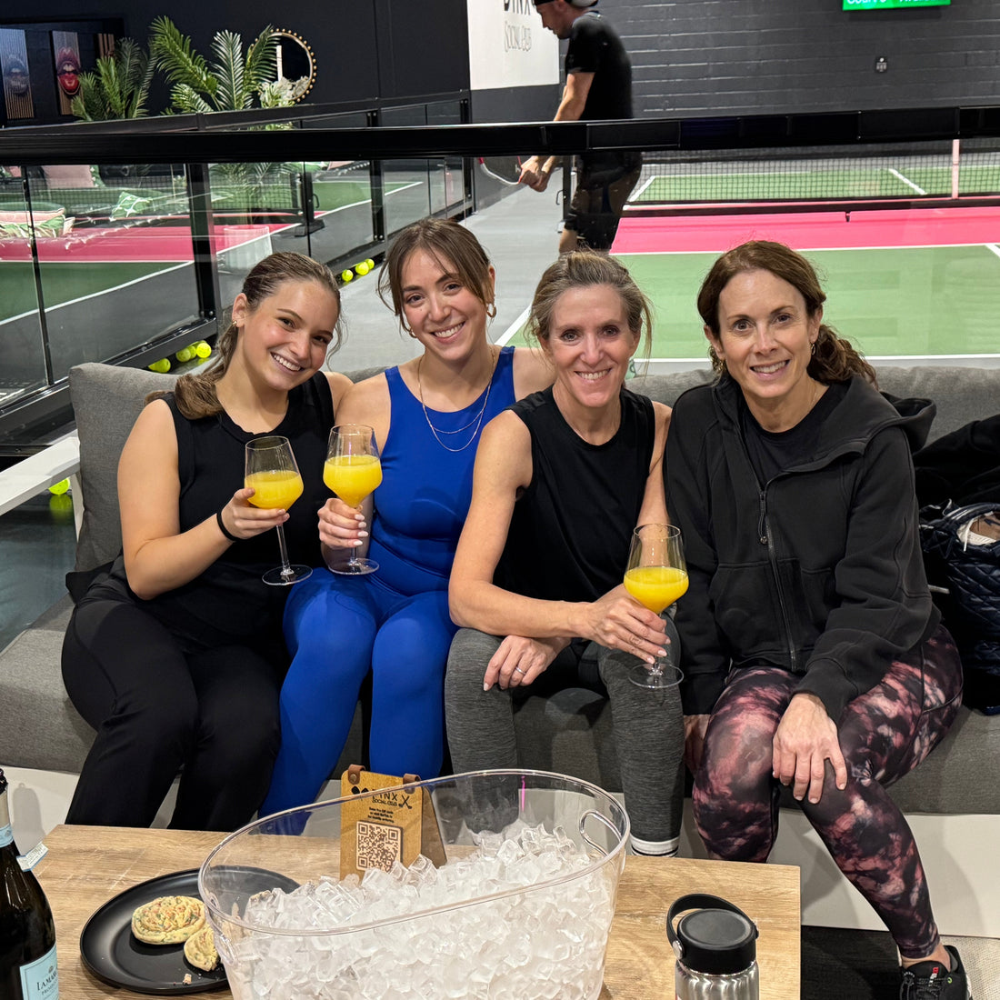 Highland Park, IL: Pickleball Ladder League at Dinx Social Club | Fall 2025